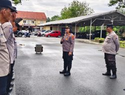 Apel Gabungan Sat Binmas Polres Binjai: Kapolres Tekankan Peran Aktif Bhabinkamtibmas Jaga Keamanan Warga