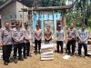 Kapolsek Selesai Hadir Berikan Bantuan kepada Warga