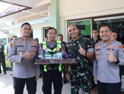 Kapolres Binjai dan Kapolres Langkat Berikan Surprise HUT TNI ke-81, Perkuat Sinergitas TNI-Polri